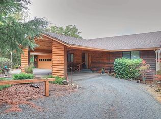 160 Village Ln, Grants Pass, OR 97527