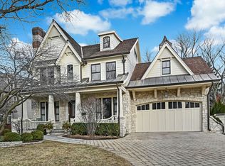 233 W 9th St, Hinsdale, IL 60521