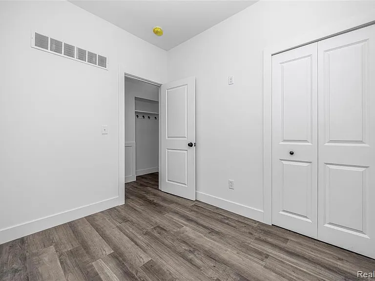 269 Watson St #102 — Photo 22