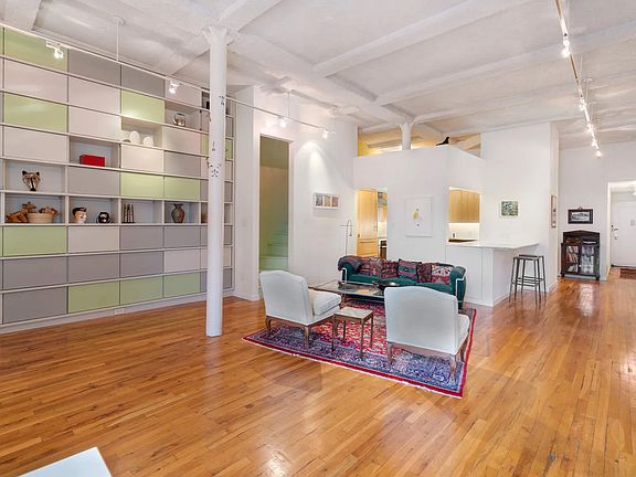 4th image of 28 Old Fulton St APT 5H