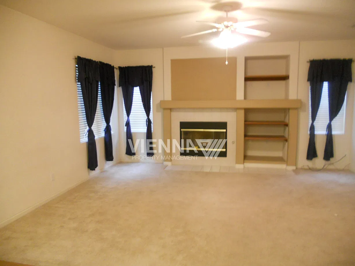 5 bed, 3.0 bath, $2,680 — Photo 3