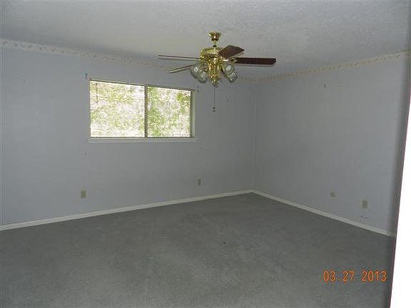 4th image of 132 Cottonwood St
