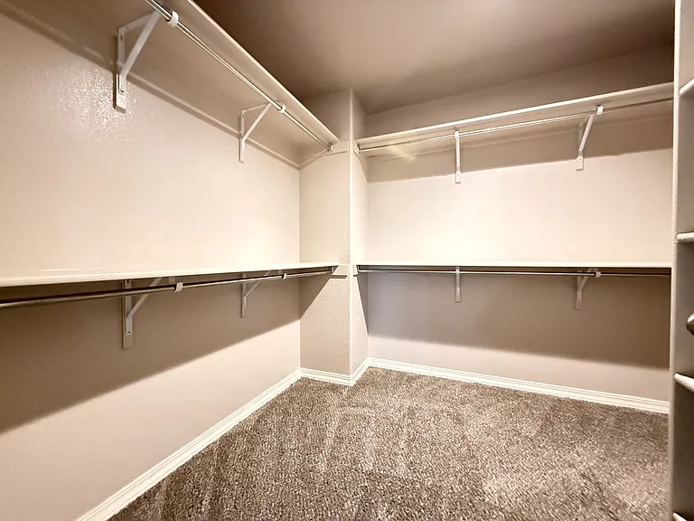 1028 Flyer Pl — Photo 43
