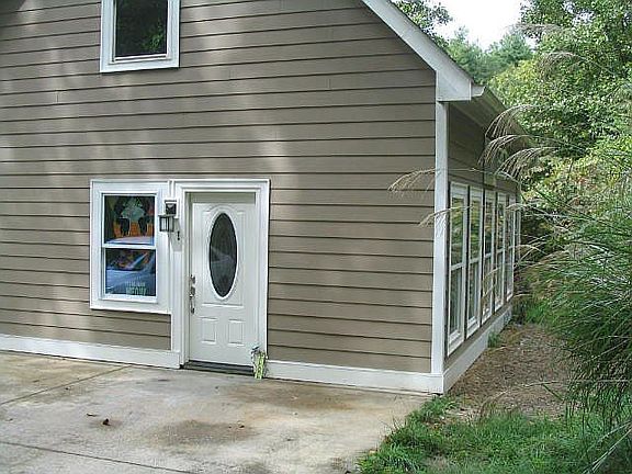 2nd image of 12 Quiet Creek Ln