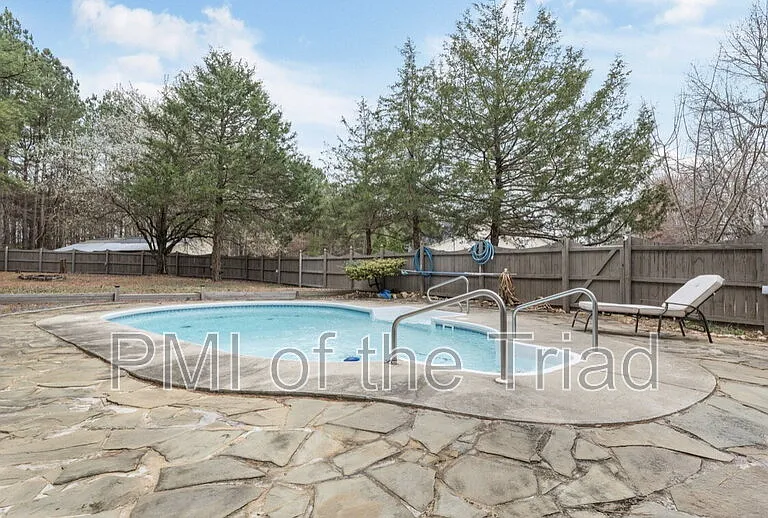 2766 Briaroak Dr — Photo 23