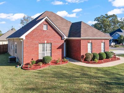 8592 Dover Dr, Leeds, AL, 35094