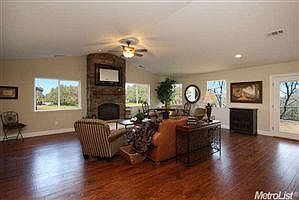 5th image of 9512 Orangevale Ave
