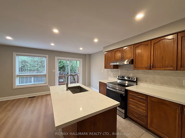 3234 Raindance Cres — Photo 14