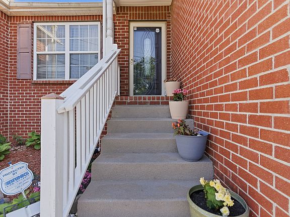 4th image of 3541 Mount View Ridge Dr