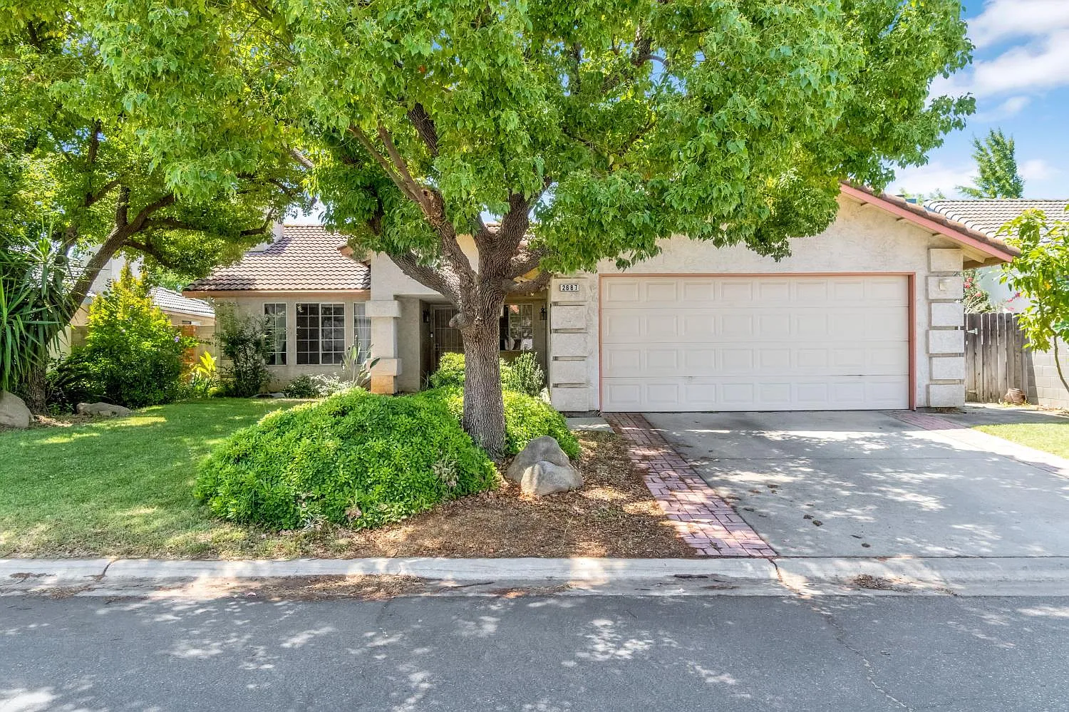 2687 Fowler Ave photo 1