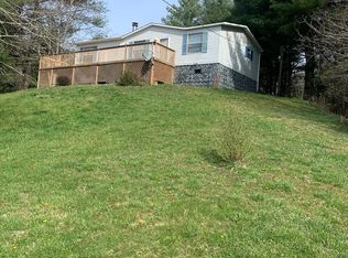 1856 Roberts Cove Rd, Troutdale, VA 24378