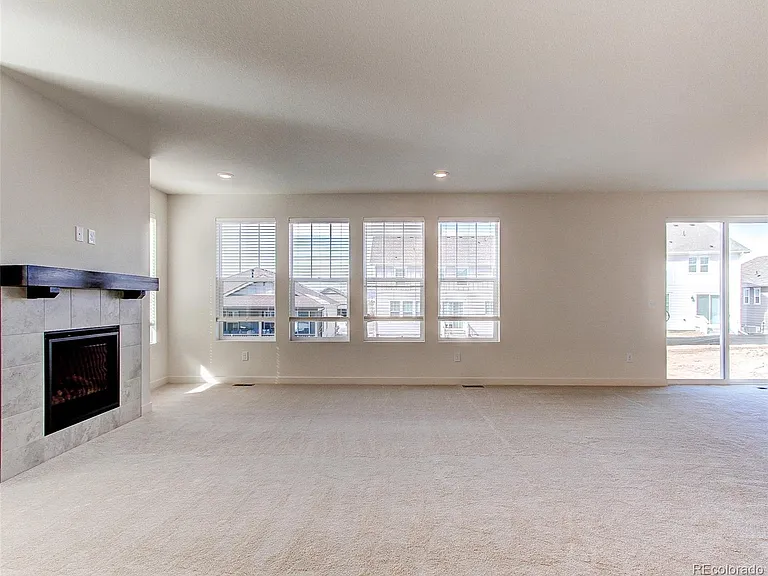 4081 Fortune Ln — Photo 3