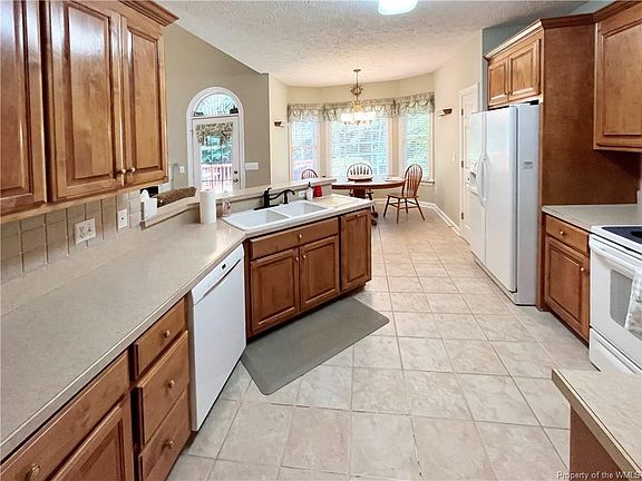 5th image of 6156 S Mayfair Cir