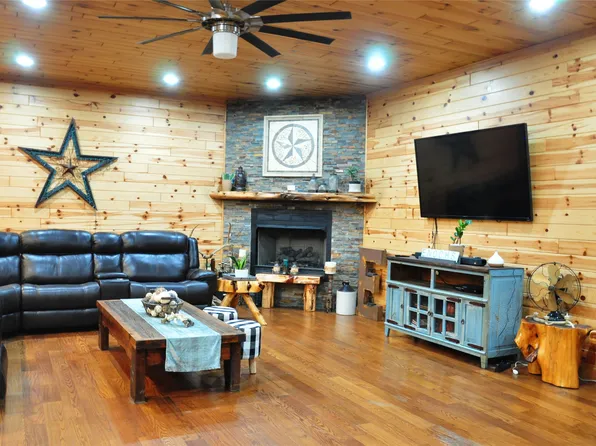 2510 Vz County Road 2403, Canton, TX 75103