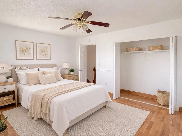 1283 W 51st Pl #12 — Photo 3