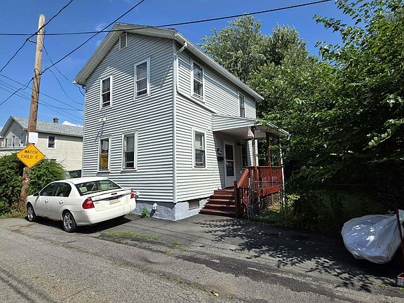 2nd image of 428 Prospect Ave