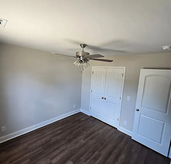 302 Hawaii Ave #B — Photo 5