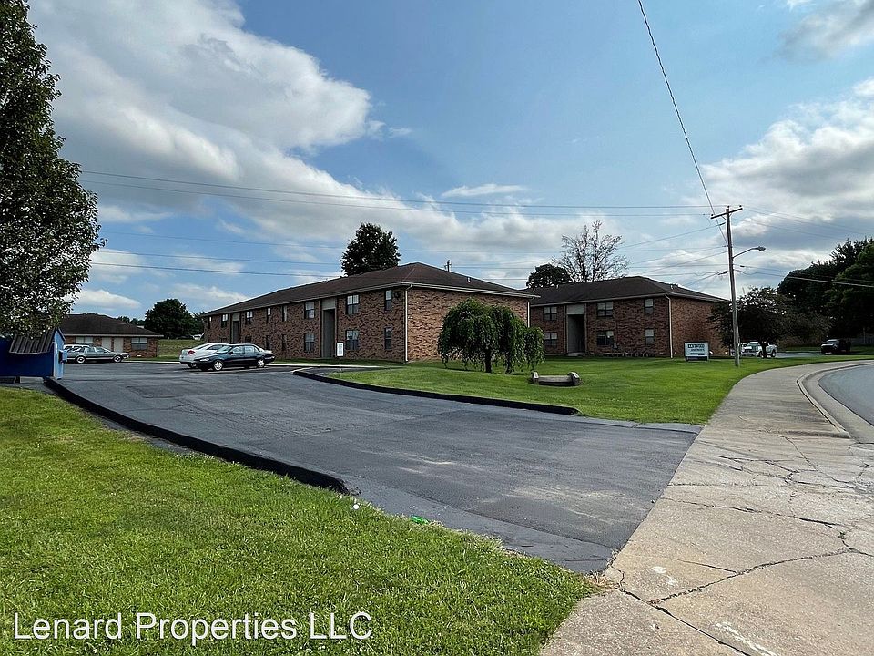 1st image of 3000 N Kentwood Ave #9