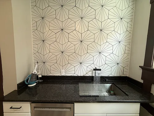 2035 Weyer Ave #5 Photo 1