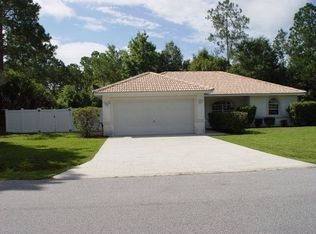 2 Pine Cottage Ln, Palm Coast, FL 32164