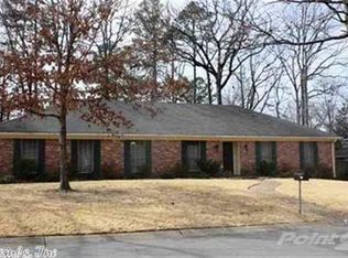 11801 Pleasant Tree Dr, Little Rock, AR 72211