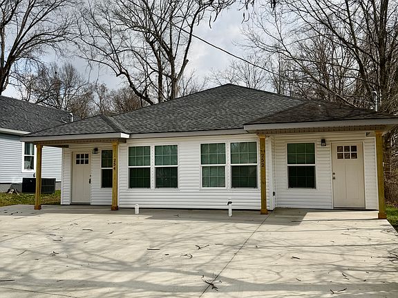 2nd image of 252 Hamilton St