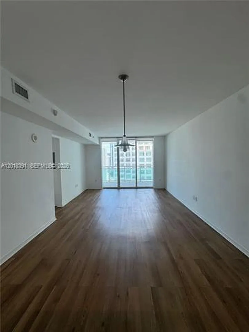 Building Photo - 951 N Brickell Ave #3001