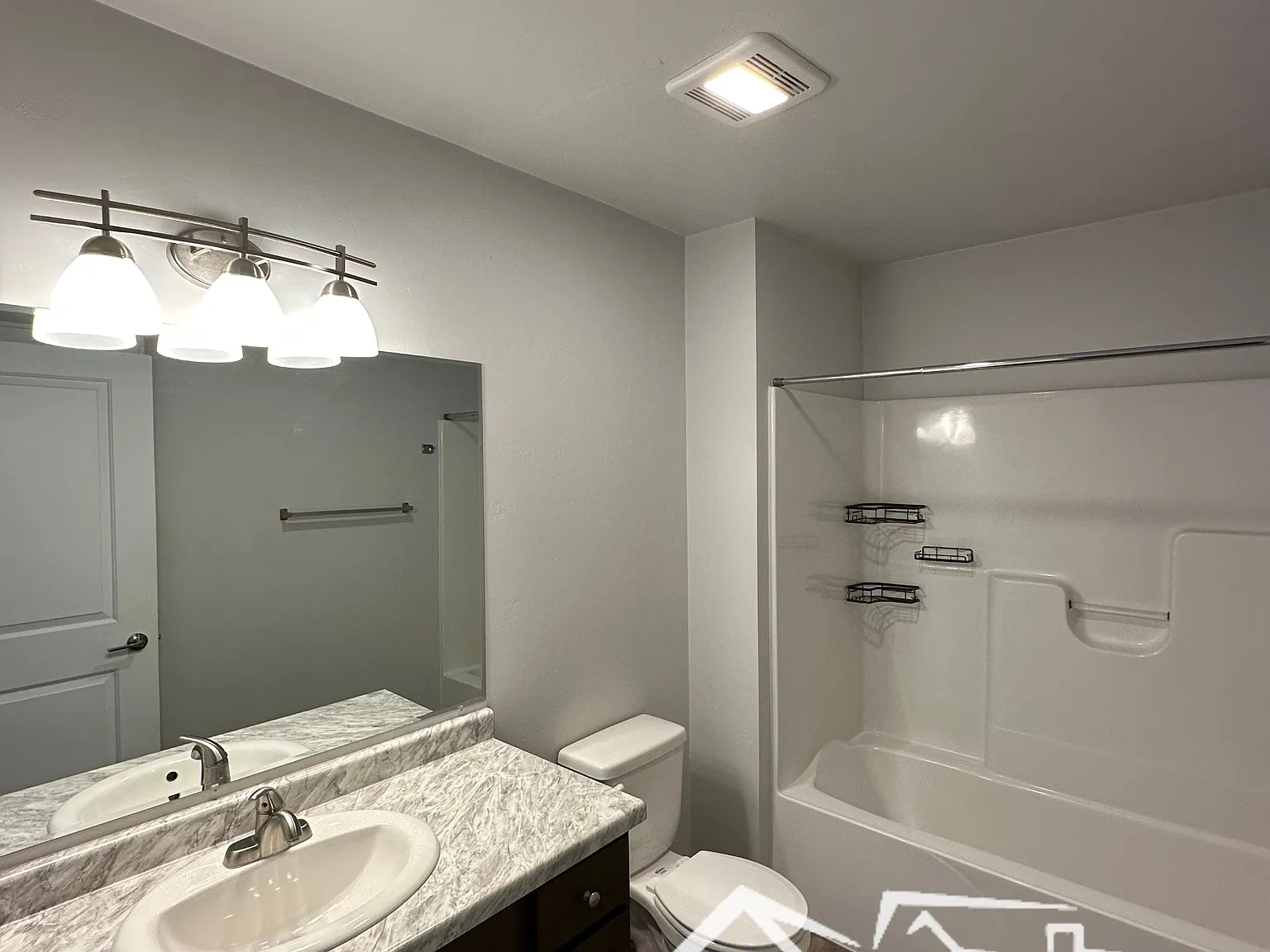 926 Superior Avenue - 18 — Photo 3