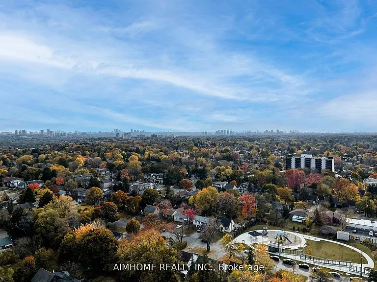 7161 Yonge St #2028 — Photo 13
