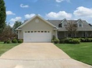 3991 Chesapeake St, Springdale, AR 72762