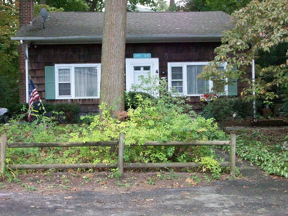 1st image of 4 Laurel Ave
