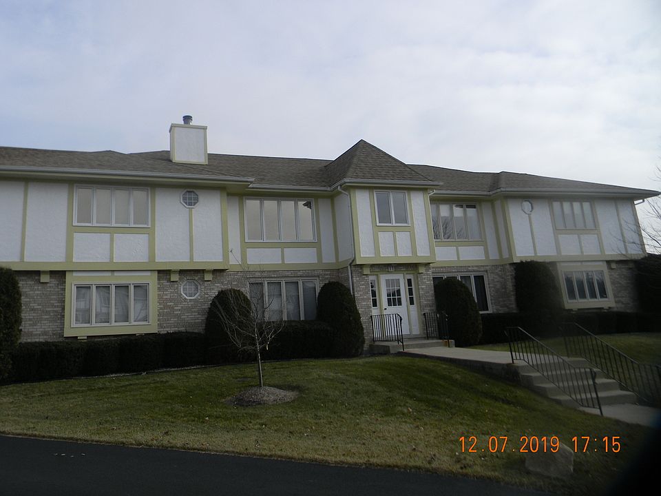 1st image of 11 Saint Moritz Dr Unit 202