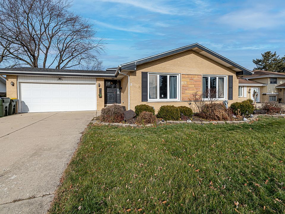 1st image of 613 Sarah Dr