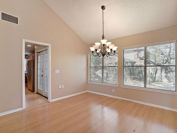 3rd image of 2427 Cedar Rdg