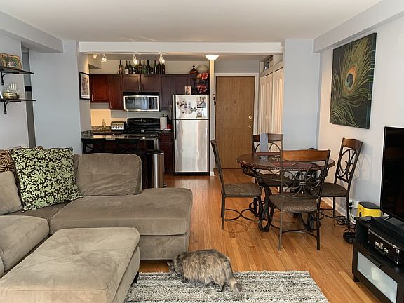 4th image of 4780 N Marine Dr #1108