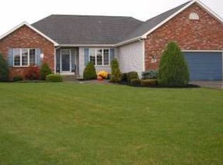 3696 Kelsey Ln, North Tonawanda, NY 14120