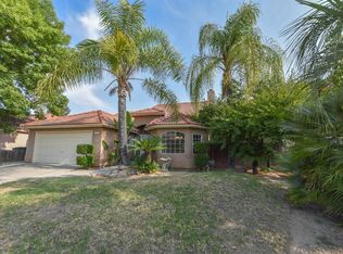 2122 E Ryan Ln, Fresno, CA 93720