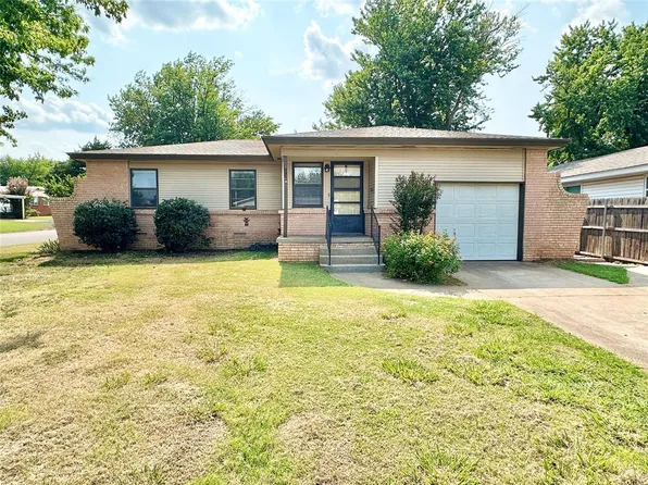 713 Crosby Blvd, Midwest City, OK 73110