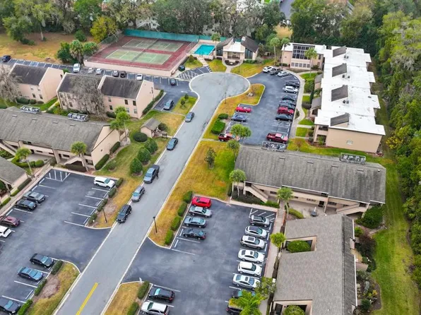 2433 NE 7th St APT 2, Ocala, FL 34470