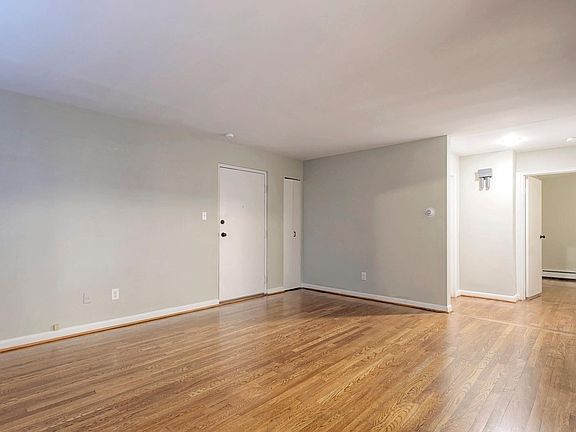 3rd image of 3009 Portsmouth Ave #1