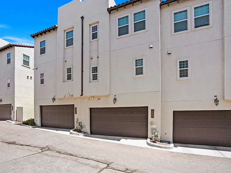 452 Vin Benicarlo Pl — Photo 5