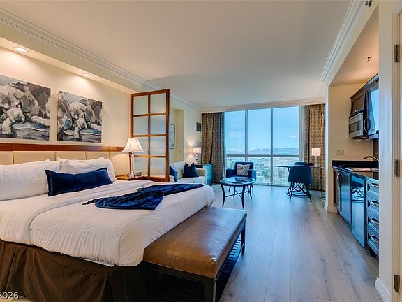 4th image of 135 Harmon Ave #804