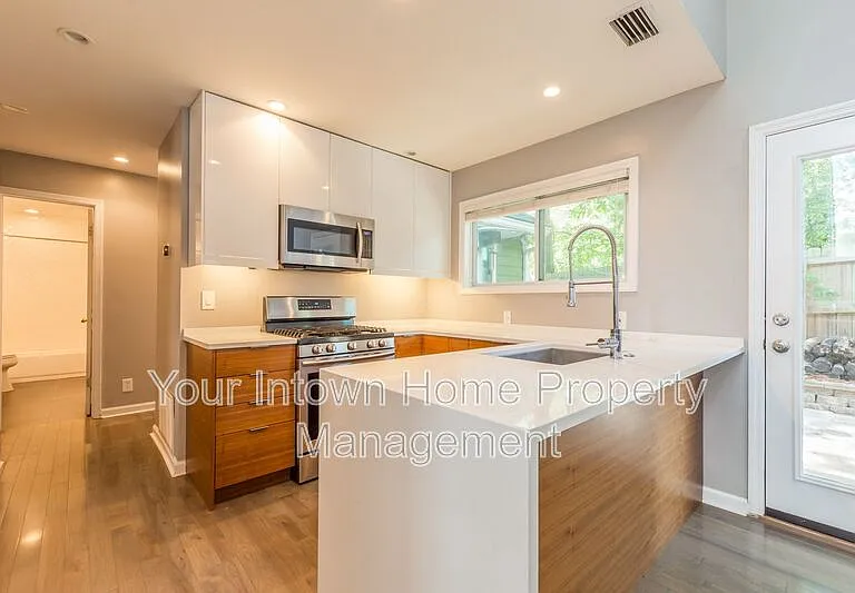 505 Oakdale Rd NE #2 — Photo 6