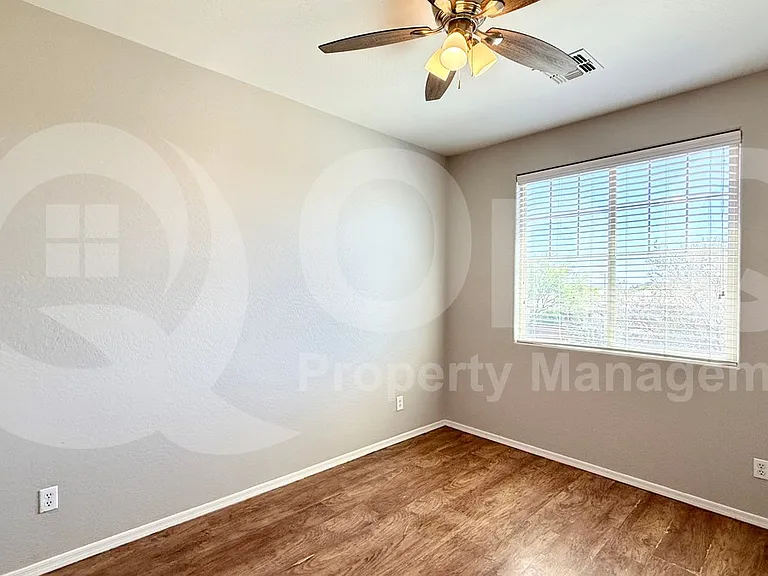 27297 N 172nd Ln — Photo 19