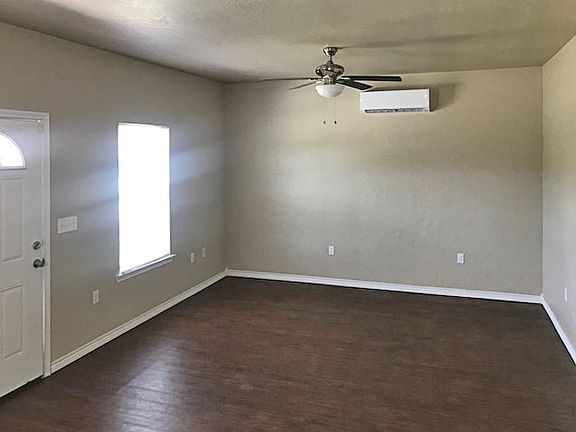 4th image of 204 W Eleanor St
