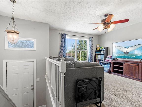 4th image of 1341 Sequoia Dr