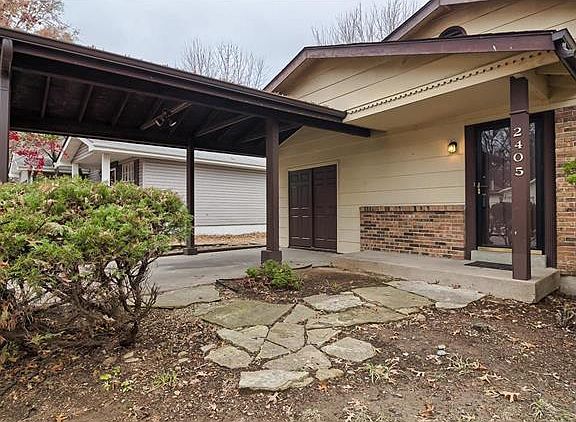2nd image of 2405 Lindsay Ln