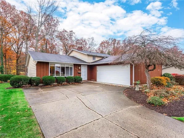 22003 Jonathan Dr, Strongsville, OH 44136