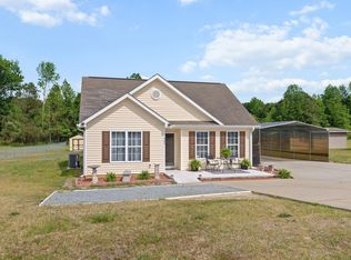 405 Ray Byrd Rd, Lillington, NC 27546