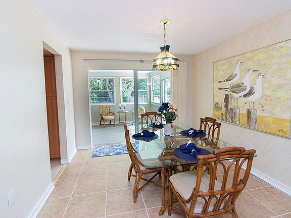4th image of 44 Oakland Hills Pl